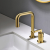 Estilo moderno latón cepillado oro 2 orificios montado en la cubierta del fregadero mezclador grifo del lavabo para el baño