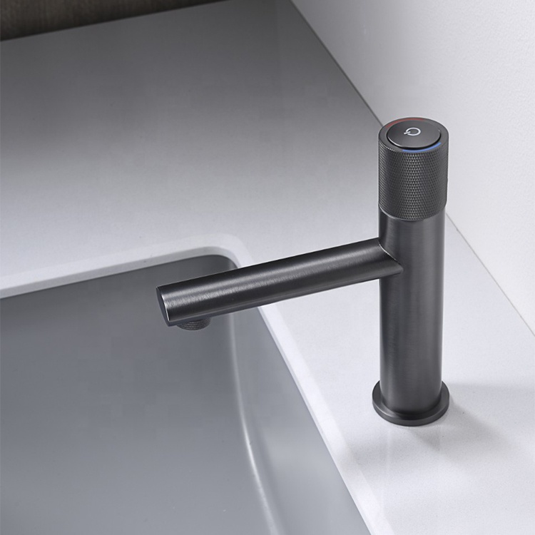OEM y ODM Latón Single Handlle Cubierta Montada Pistola Gris Lavabo Mezclador Grifo Baño Lavabo Grifo
